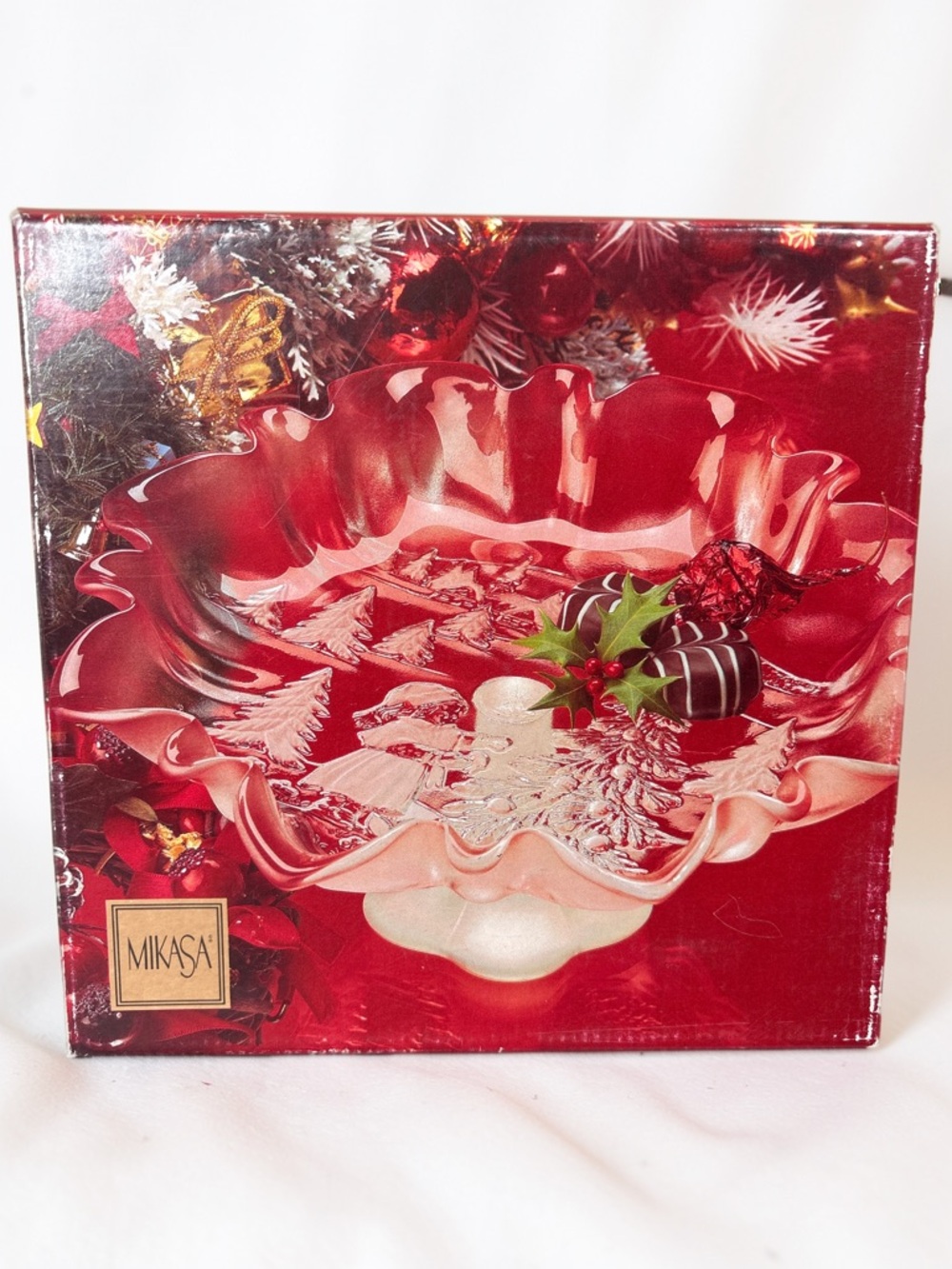 New Mikasa Christmas Story Berry Footed Bon Bon Tray